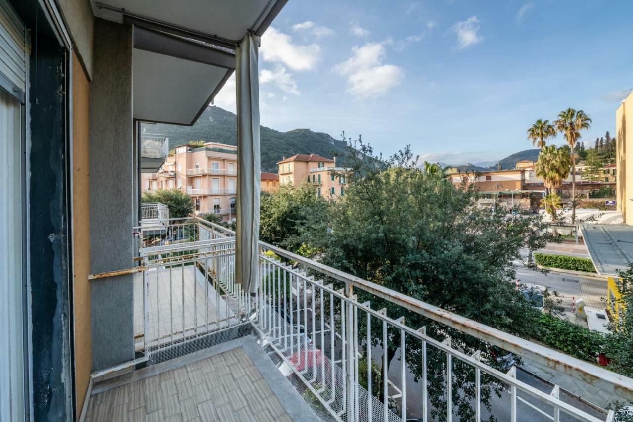 Finalmarina Centro 2 Apartment Finale Ligure Exterior photo